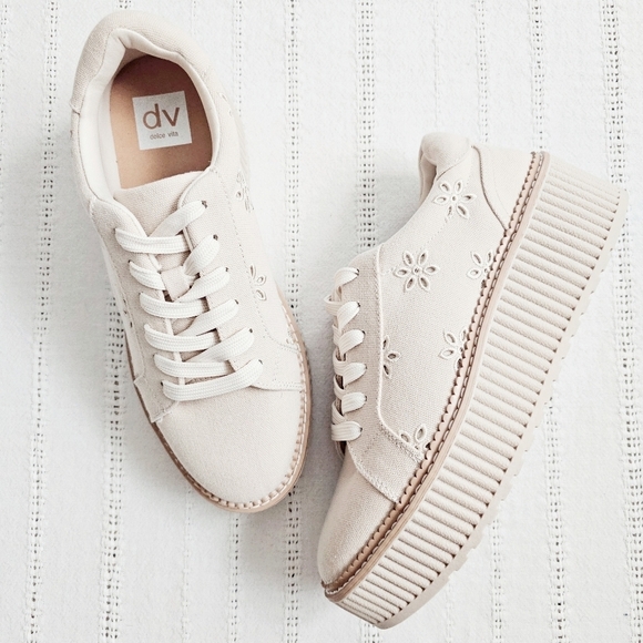 DV by Dolce Vita Shoes - DV By Dolce Vita Canvas Eyelet Chunky Platform Lace Up Sneakers Shoes 8 Brin NEW